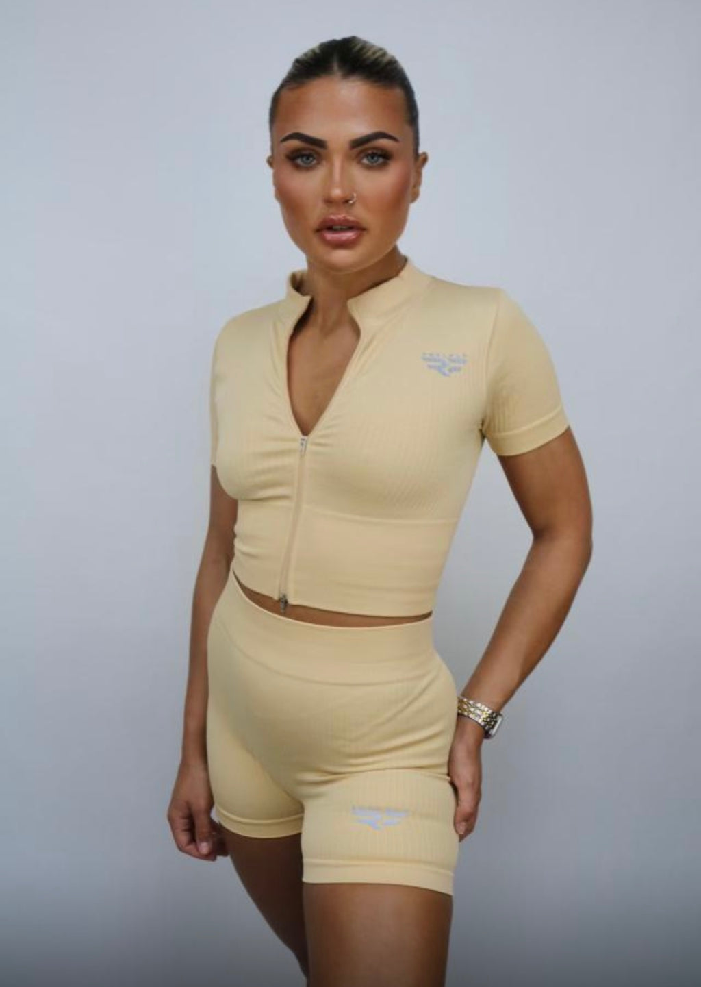 Shorts and zipper crop